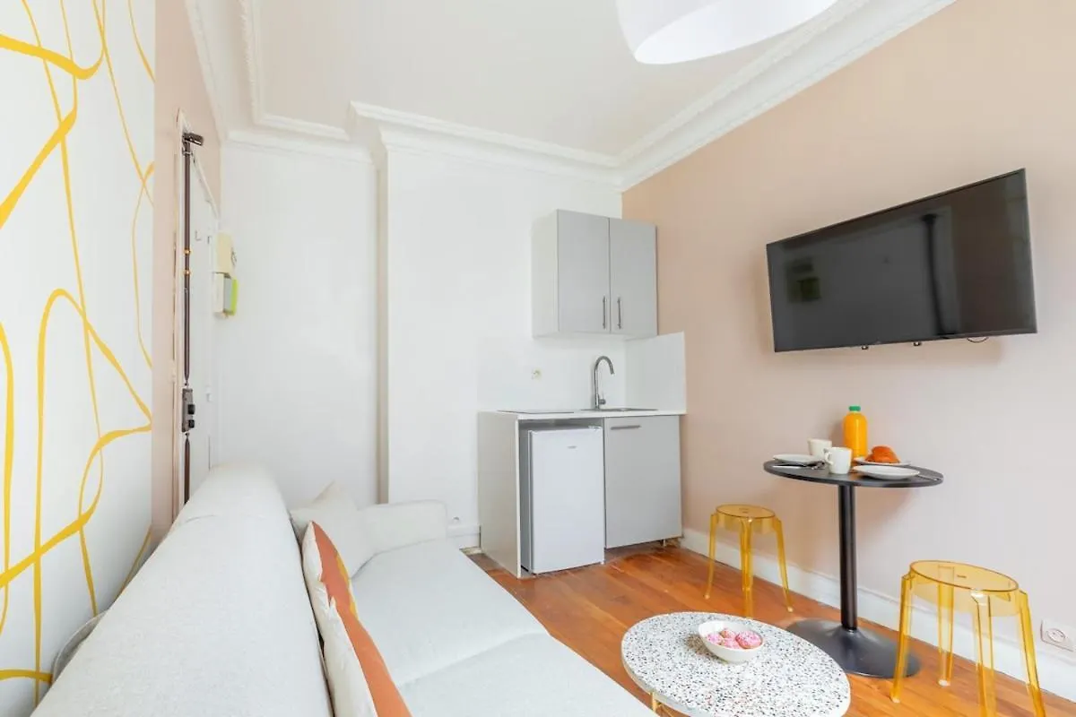 Joli 2 Pieces Dans Un Beau Quartier De Paris-Ii Appartement 0*, Parijs